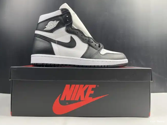 Kicked Out Shoe Store (2014) 555088-010 Jordan Black 1 Retro White Air 0612